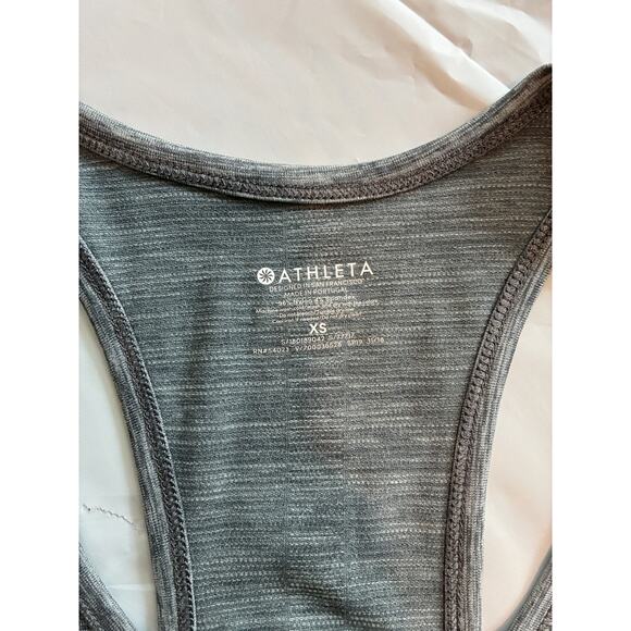 Athleta Tanks Bundle of 2 XS one is NWT - Picture 3 of 4